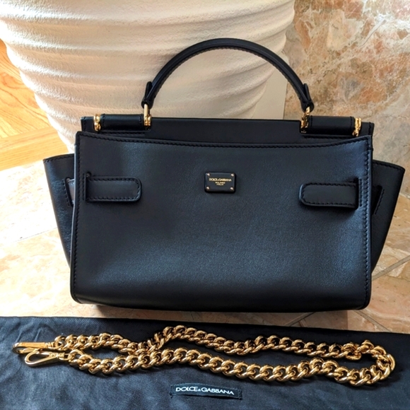 D&G RARE Leather Tote/Bag. Chain for Waist, Hand, or Shoulder Carry - Picture 2 of 16